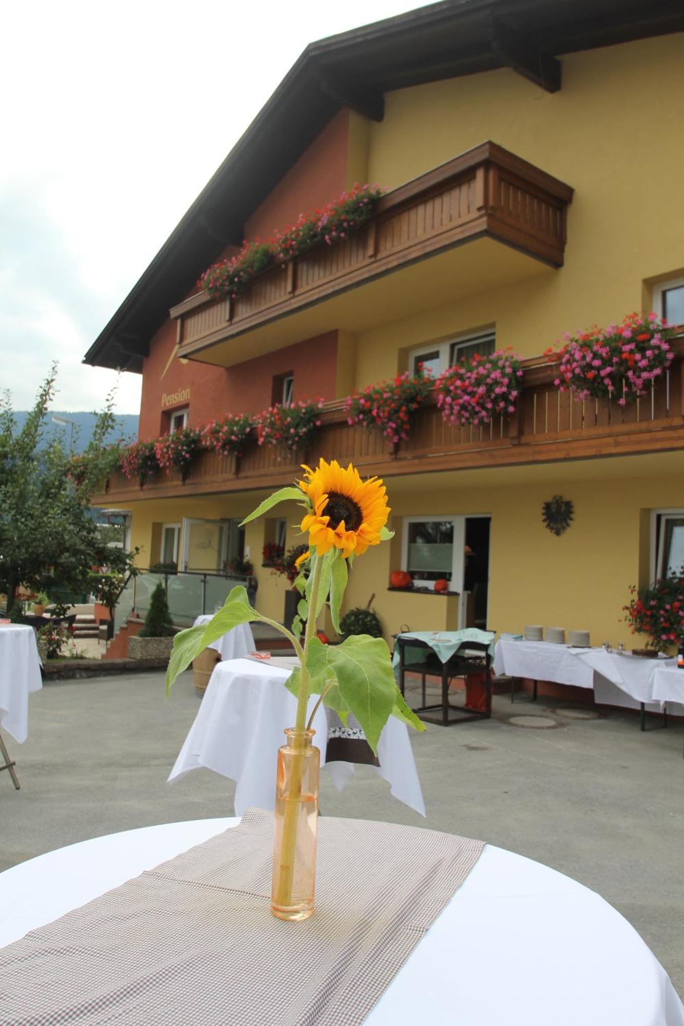 Cafe-Pension Margret Zirl Dış mekan fotoğraf